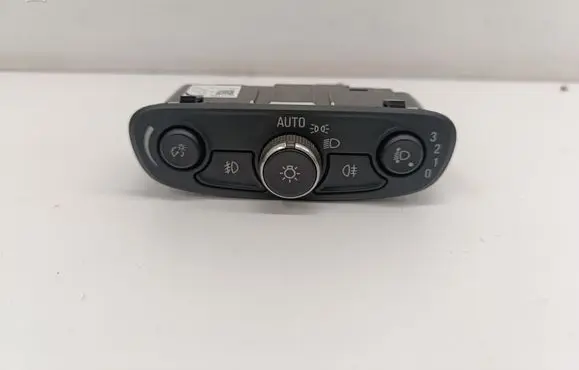Opel Insignia B Light switch 39121795