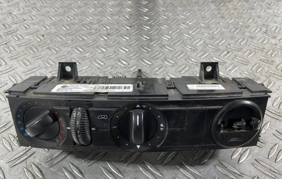Volkswagen Crafter Climate control unit 5HB009182 9068300085KZ