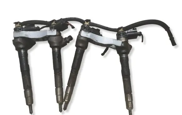 Volkswagen Golf VII Fuel injectors set 0445110475