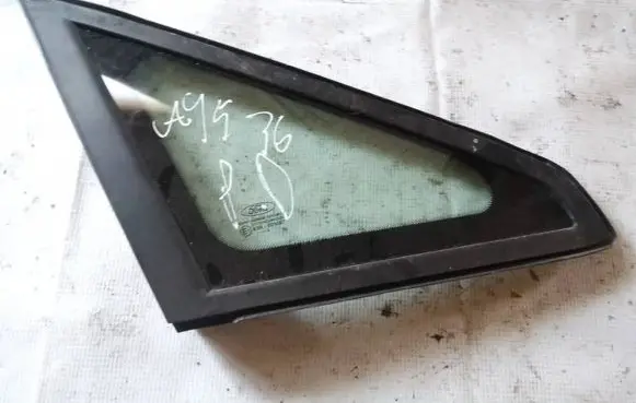 Ford C-MAX I Front triangle window/glass as2