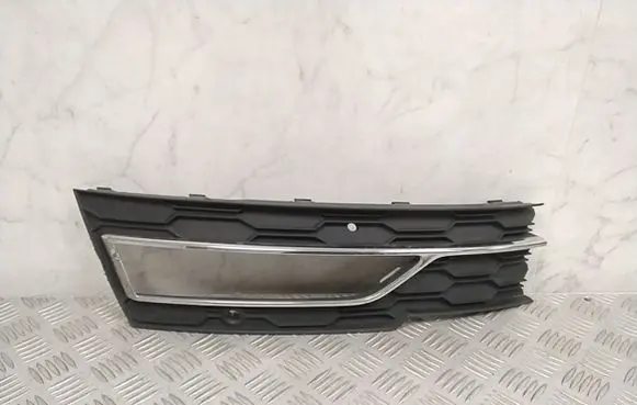 Skoda Octavia Mk4 Front bumper lower grill 5E3807681C