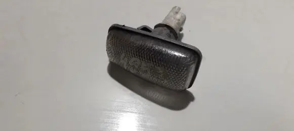 Citroen Xsara Front fender indicator light