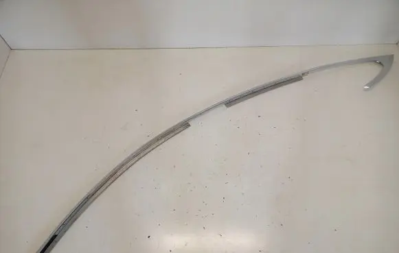 Tesla Model S Side skirt rear trim 17299408934