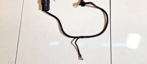 Skoda Octavia Mk1 (1U) Positive cable (battery) 