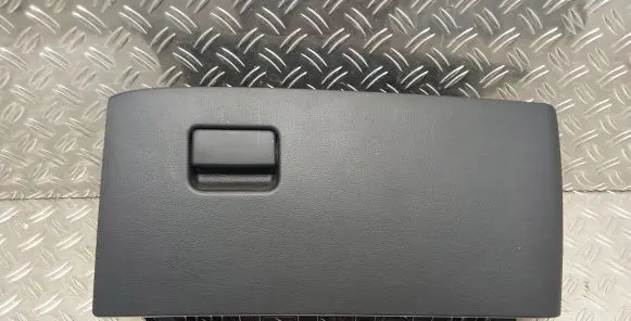 Toyota Yaris XP210 Glove box 55550K0030 55552K0030