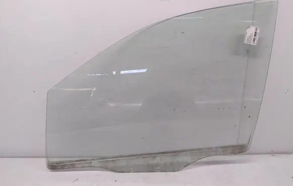 Mitsubishi Space Wagon Front door window glass four-door