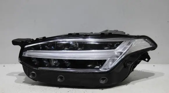 Volvo XC90 Headlight/headlamp 31656987 89910617 1936TDG