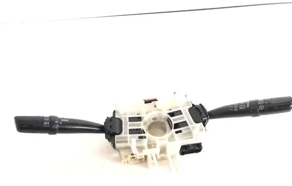 Subaru Impreza II Wiper turn signal indicator stalk/switch 83111FE27