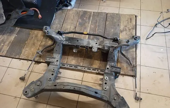 Hyundai Ioniq 5 Front subframe 62401G1000 220208A0000636