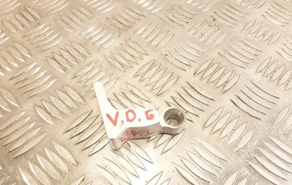 Volvo XC40 Rear door upper hinge 31424456