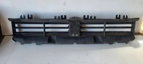 BMW 3 G20 G21 Radiator trim 5A22C65