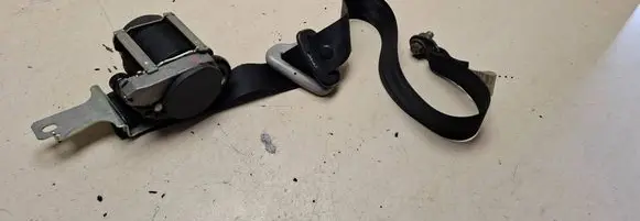 Mazda 3 I Front seatbelt 0435184 6070214