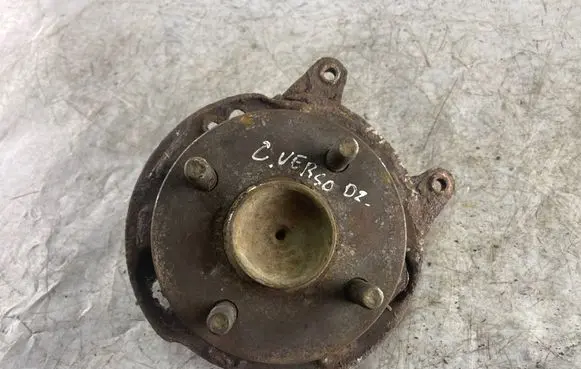 Toyota Corolla Verso E121 Rear wheel hub
