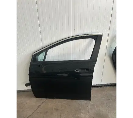 Opel Astra K Front door