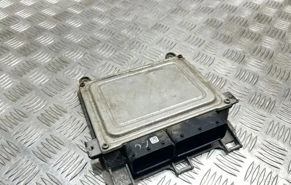Mercedes-Benz B W245 Engine control unit/module A2661536479 A0014460440