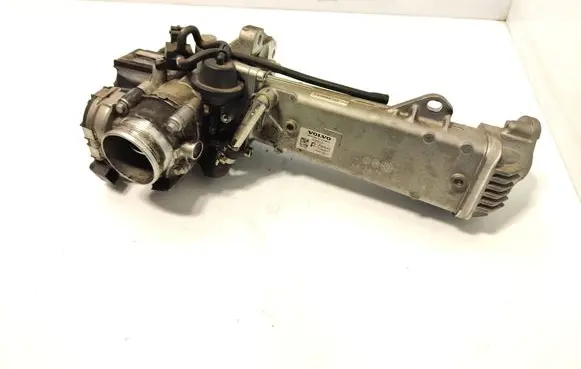 Volvo V60 EGR valve cooler 31325030 70304902 1408500278