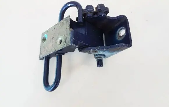 Porsche Cayenne (9PA) Rear door lower hinge 7L0833411