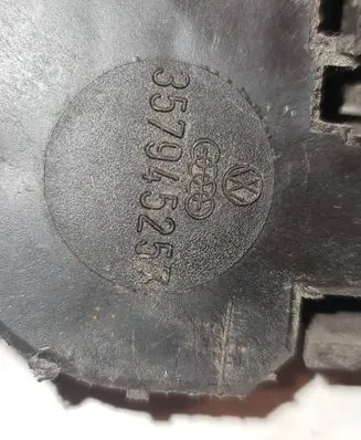 Volkswagen PASSAT B3 Rear/tail lights 357945257