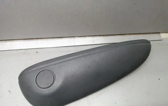 Dodge Grand Caravan Rear seat armrest 