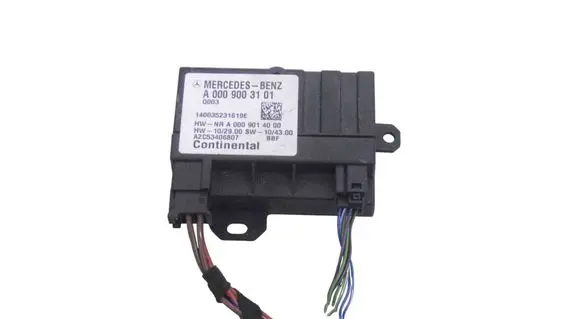 Mercedes-Benz E W212 Fuel injection pump control unit/module A0009003101
