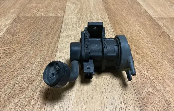 Opel Zafira A Turbo solenoid valve 09128022