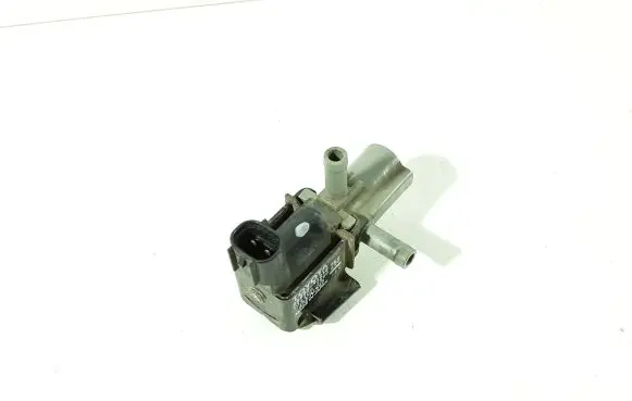 Toyota Corolla E120 E130 Vacuum valve 9008091218 1362002580
