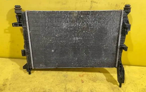 Ford Focus Other engine bay part