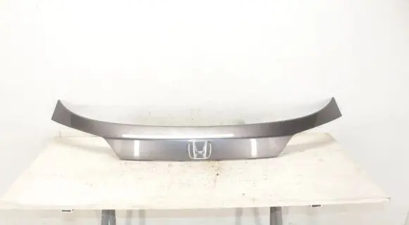 Honda HR-V Tailgate trim 74890T7A00
