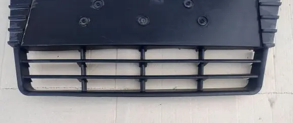 Ford Focus Front bumper lower grill BM5117K945AE BM5117K945