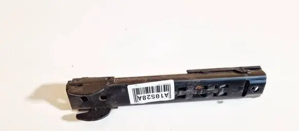 Skoda Octavia Mk2 (1Z) Seat belt adjustment rail 1t0857819 0005403
