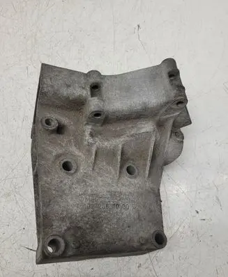 Mercedes-Benz E W124 Power steering pump mounting bracket 1022361030