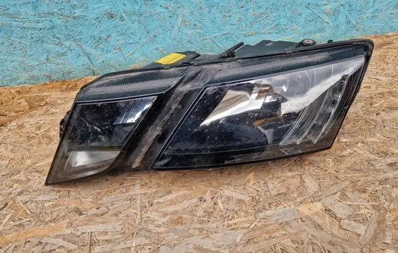 Headlight/headlamp