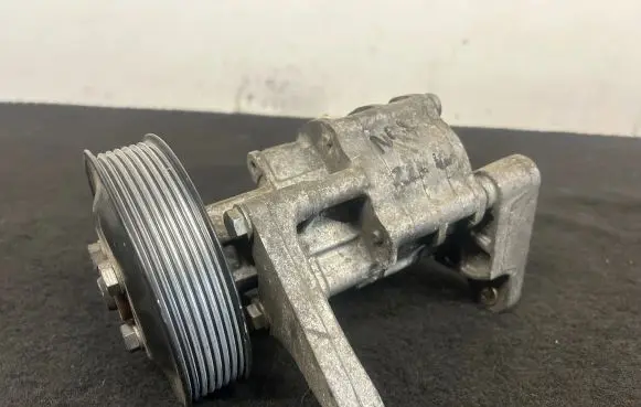 BMW X5 E70 Power steering pump 679646203 5002445
