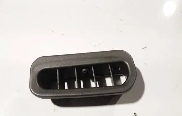 BMW 7 E65 E66 Dash center air vent grill