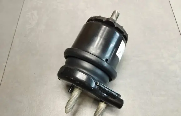 Volkswagen Amarok II Engine mount bracket MB3G6038ZF