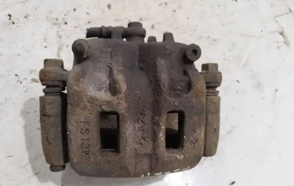 Mitsubishi Grandis Front brake caliper