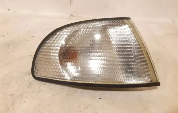 Audi A4 S4 B5 8D Front indicator light 084411514