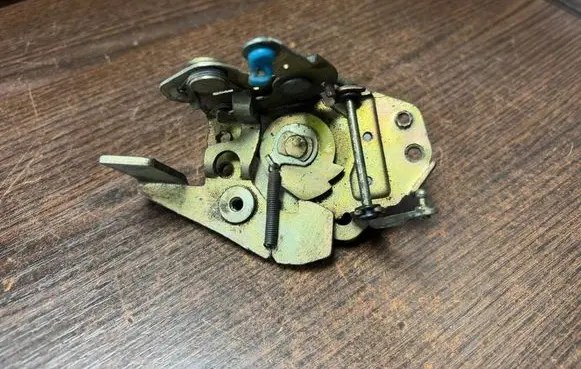 Fiat Ducato Front door lock B792