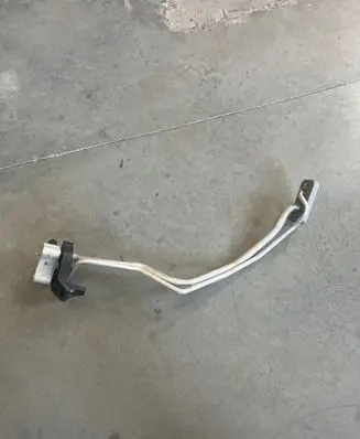 Air conditioning (A/C) pipe/hose