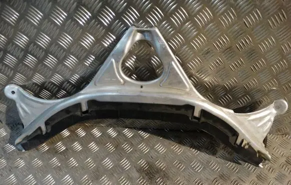 Audi A7 S7 4K8 Engine mount bracket 4G0805645C