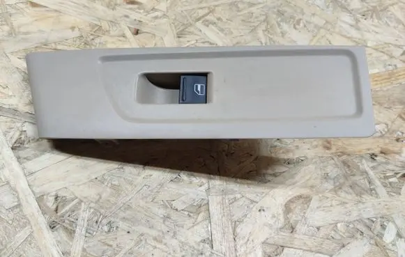 Volkswagen PASSAT B7 Electric window control switch 3AB857858
