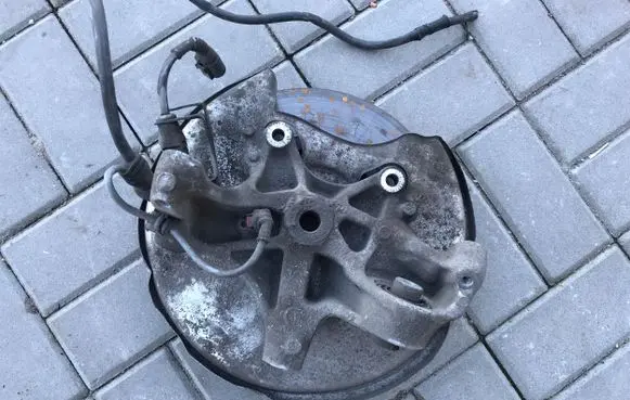Audi A4 S4 B9 Rear wheel hub 8W0505459F