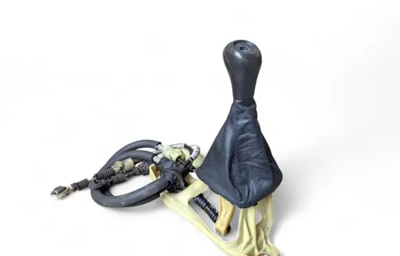 Gear shifter/selector