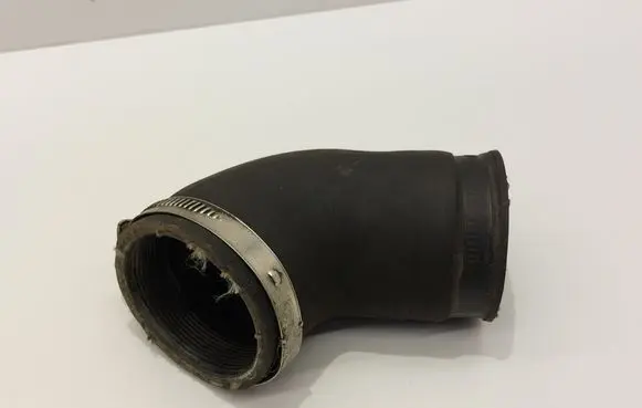Intercooler hose/pipe