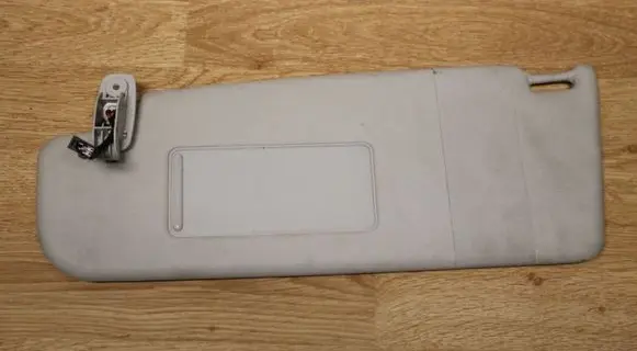 Volkswagen PASSAT B5.5 Sun visor 3B0857551A