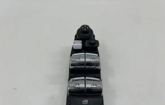 Mini Cooper Countryman F60 Electric window control switch 9354859