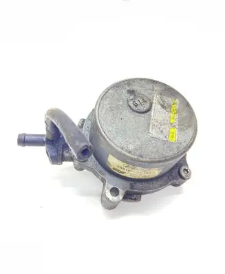 Hyundai i30 Vacuum pump 288102A101