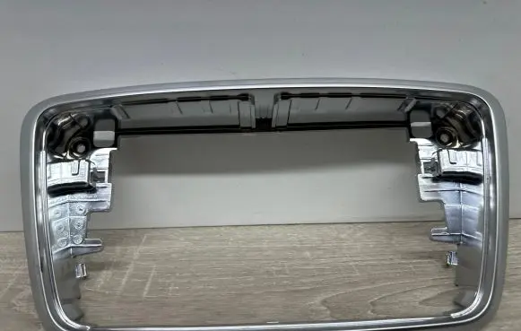 Mercedes-Benz A W176 Radio/GPS head unit trim A1766890018