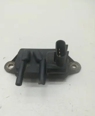 Ford Focus Air pressure sensor F77E9J460AB