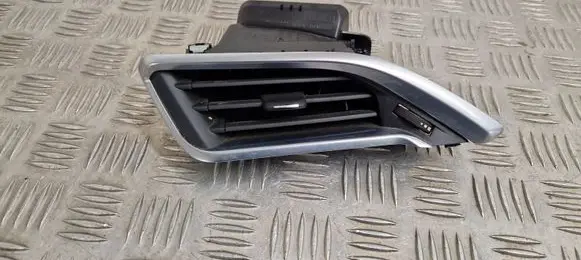 Peugeot 208 Dashboard side air vent grill/cover trim 9633131777